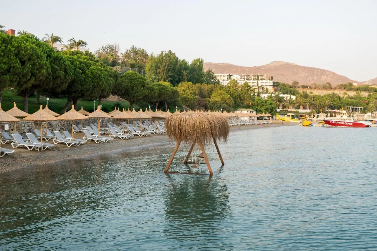 Yasmin Bodrum Resort 5*,